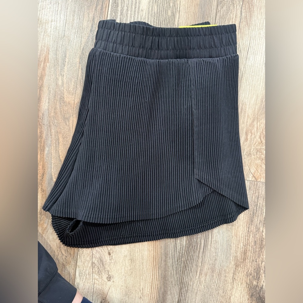 Elegant Black Pleated Shorts